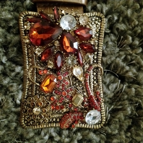 Chico's embellished buckle belt - Picture 5 of 8